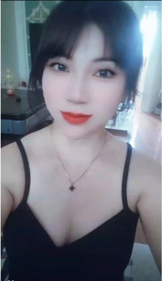 白云性感人妻少妇