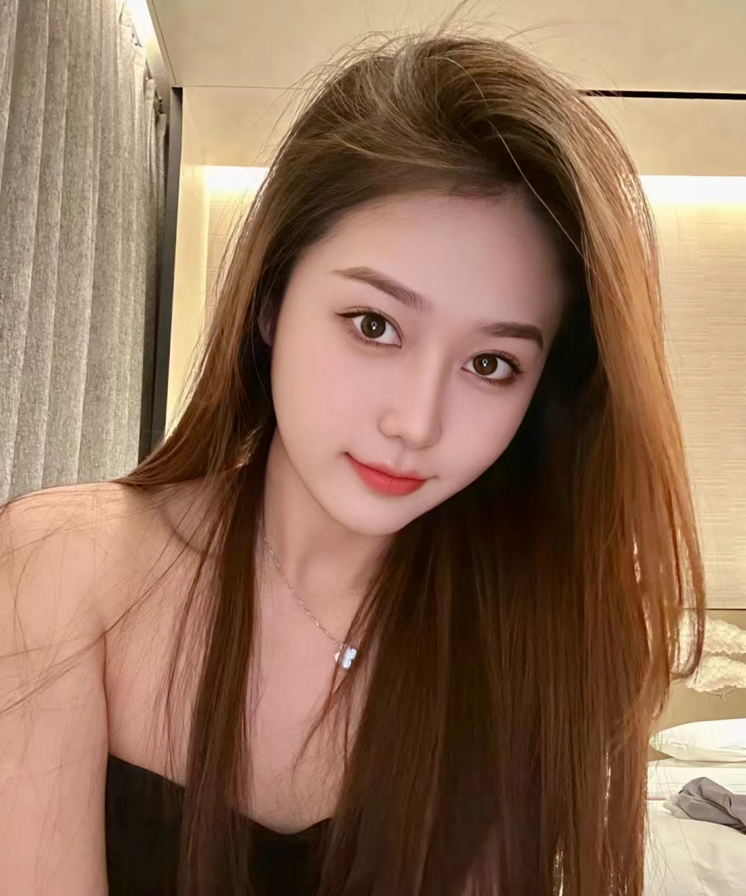 闵行区粉嫩制服尤物小乔