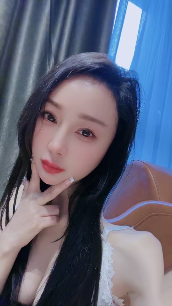 雨花区性感御姐小柒