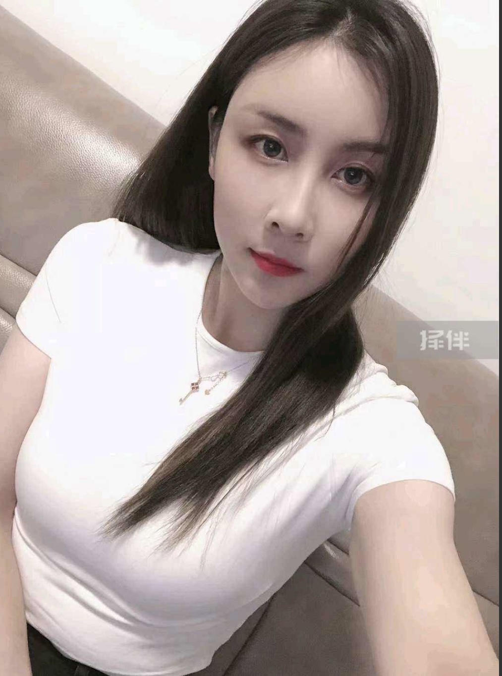 龙华山姆附近性感风sao妹子