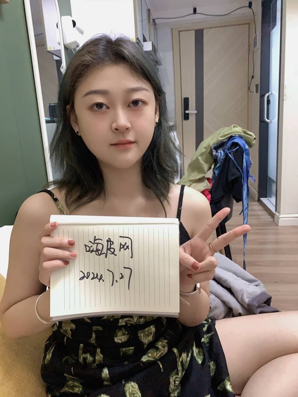 兼职小姐姐