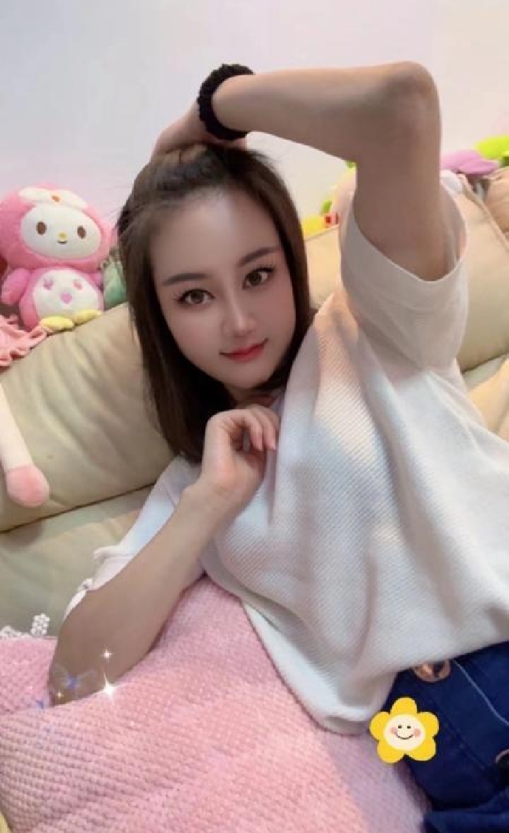 西湖区服务系白嫩小绵羊