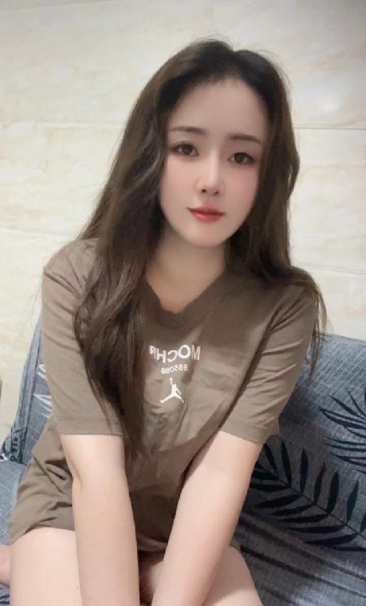 白云大道白嫩老师小雪