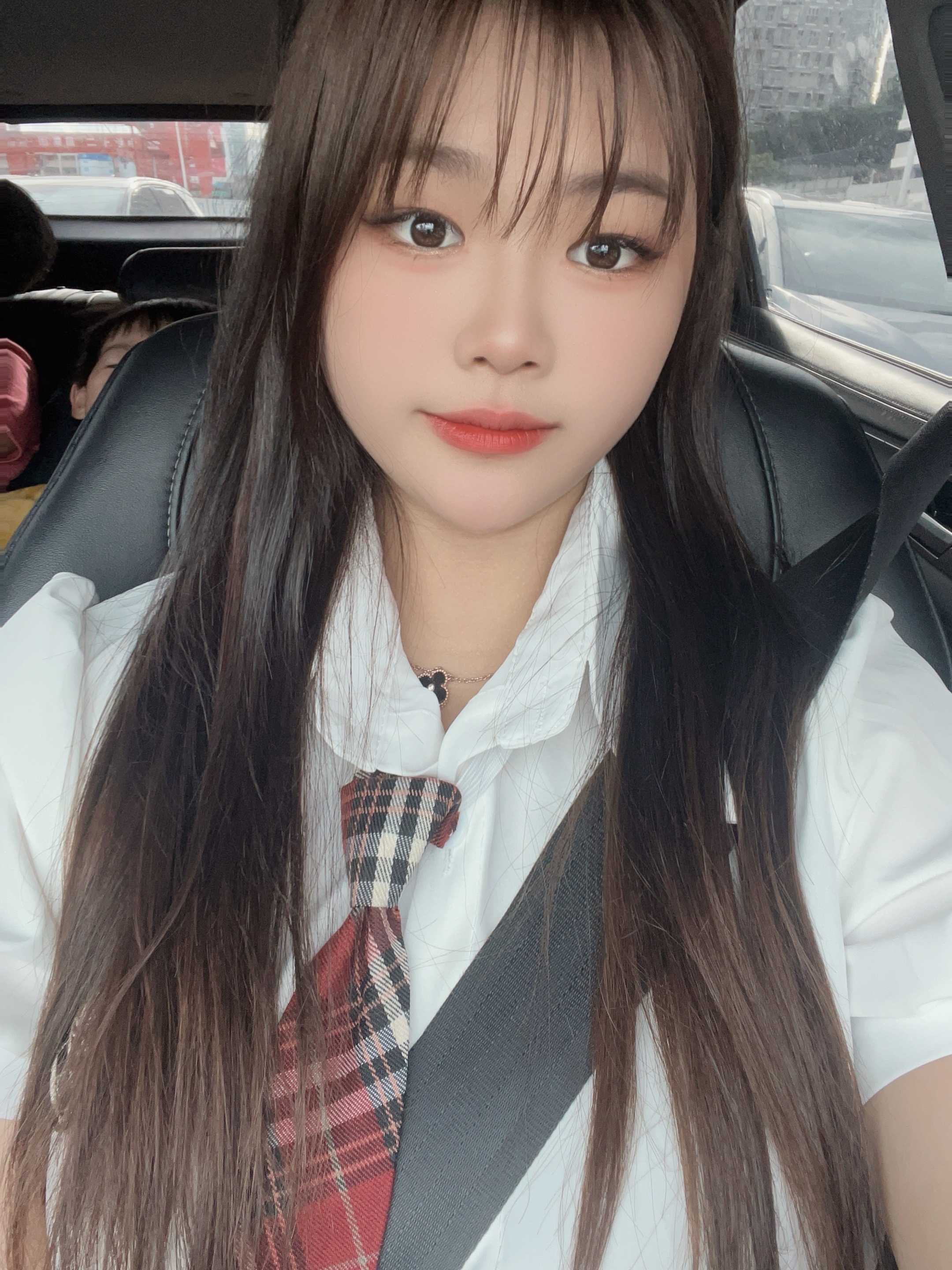 00后、个人兼职，素颜照片