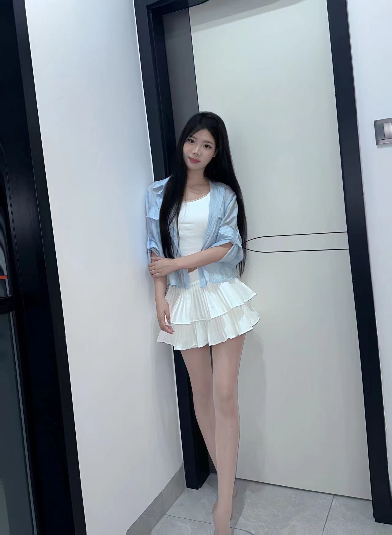 在红谷滩工作的妹妹 空时外出