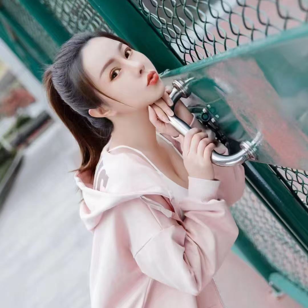 龙首气质御姐幸运儿