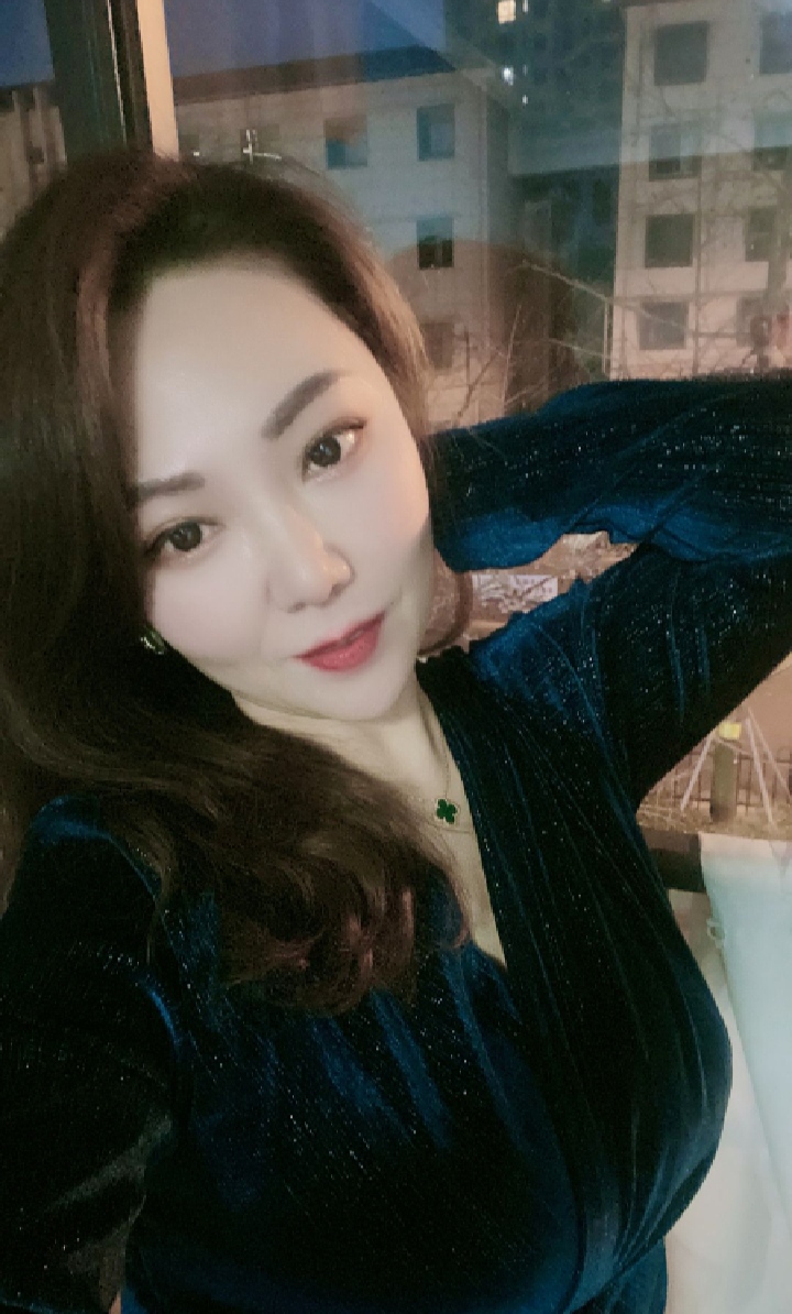 宝藏爆乳spa姐姐