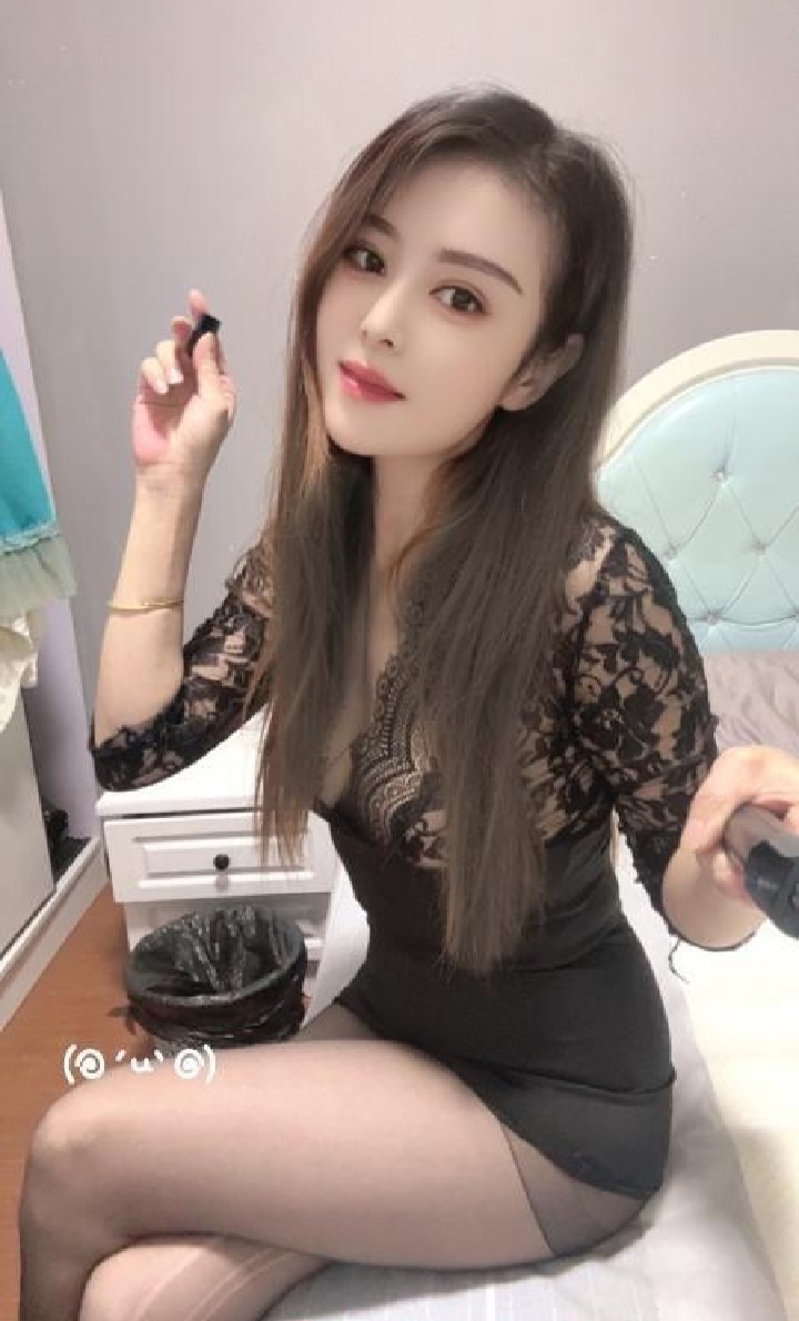 横塘火热韵味少妇