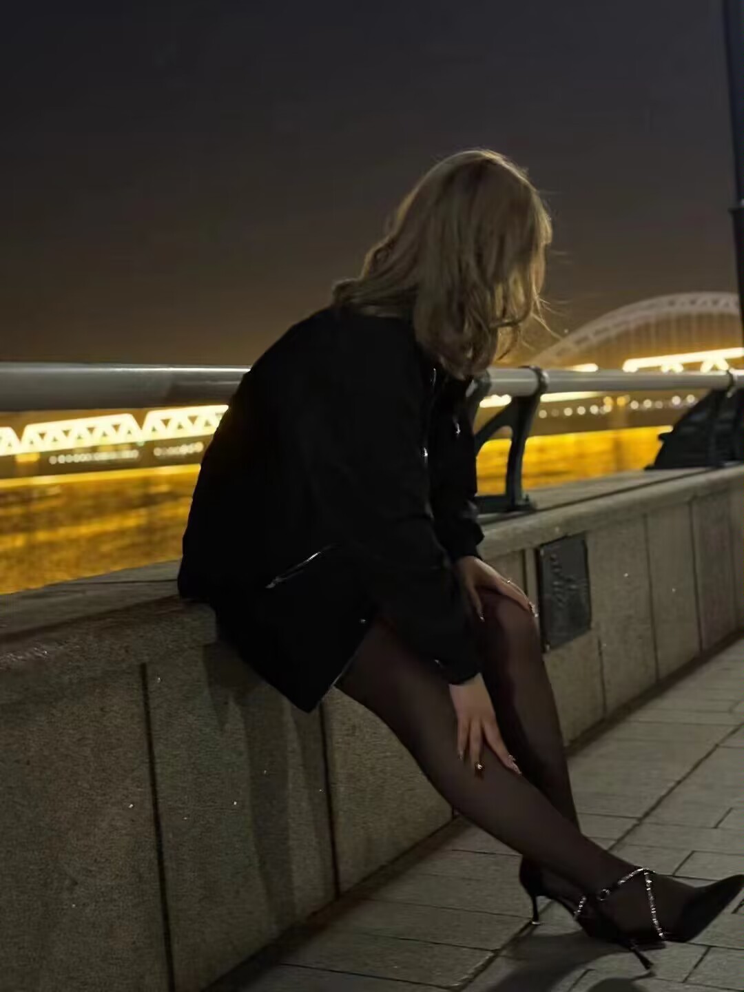 哈市最新莫小莫