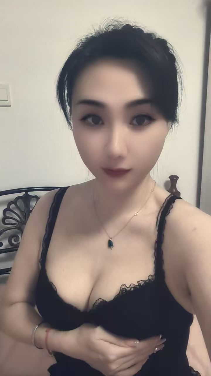 西湖区风润撩人小柒