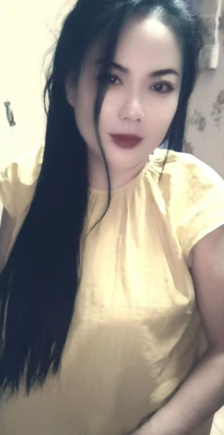 中原区圆润少妇小景