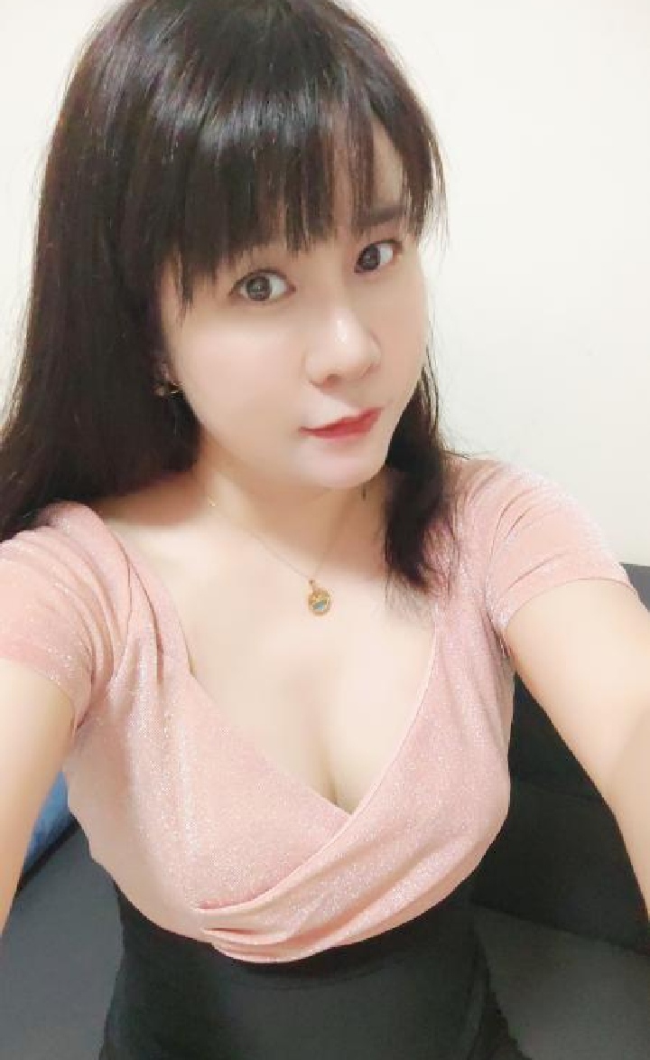黄埔丰乳小姐姐静静