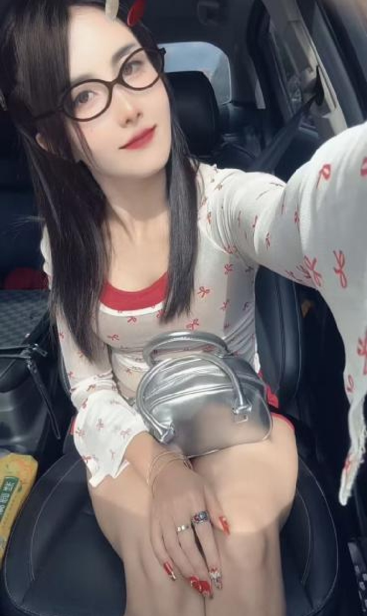 萧山美腿辣妹秋秋