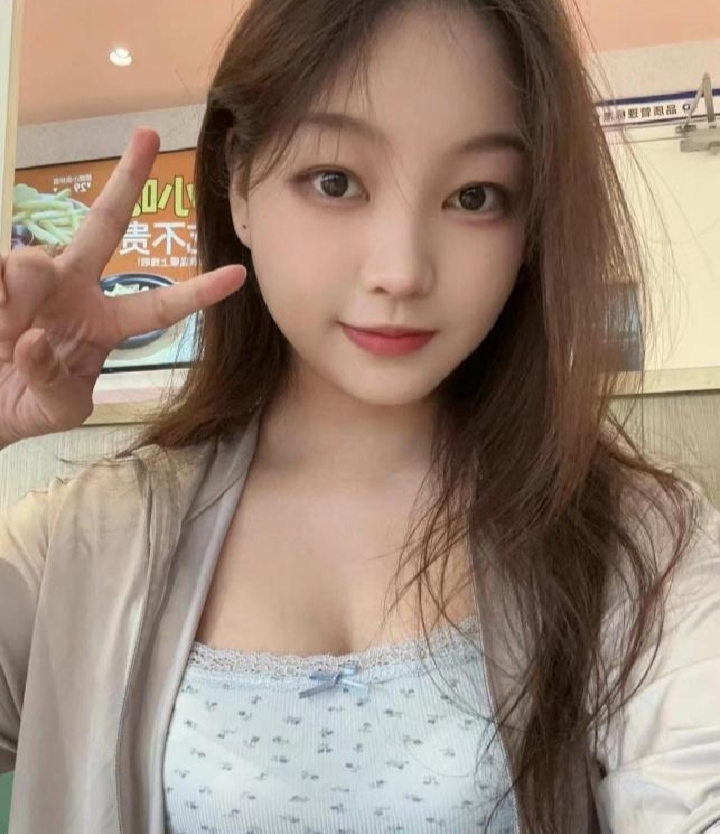 天河丰满甜妹元元