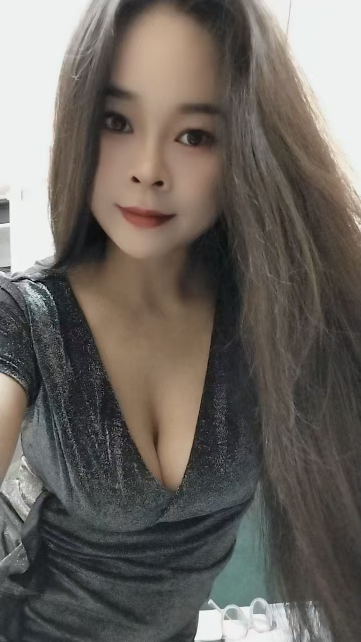 京溪琳琳确实玩得开