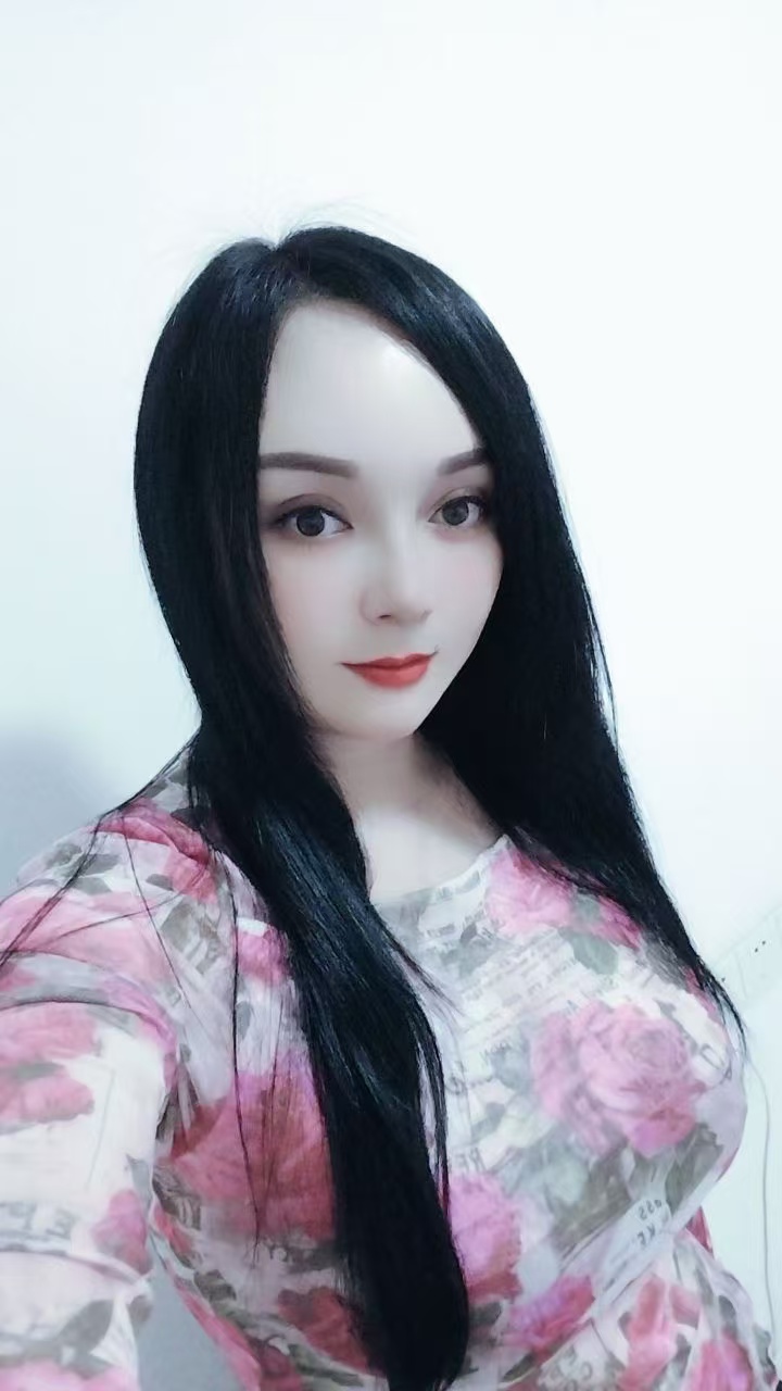 沙区丰满白嫩少妇美娜