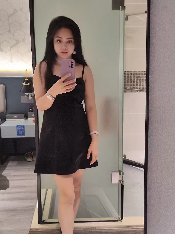 丰满火热湖南妞彩虹