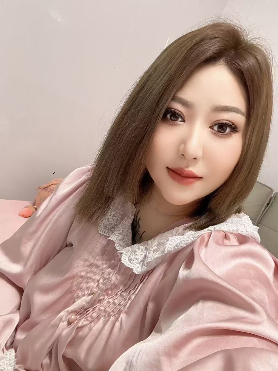 朝阳良家少妇（花儿）