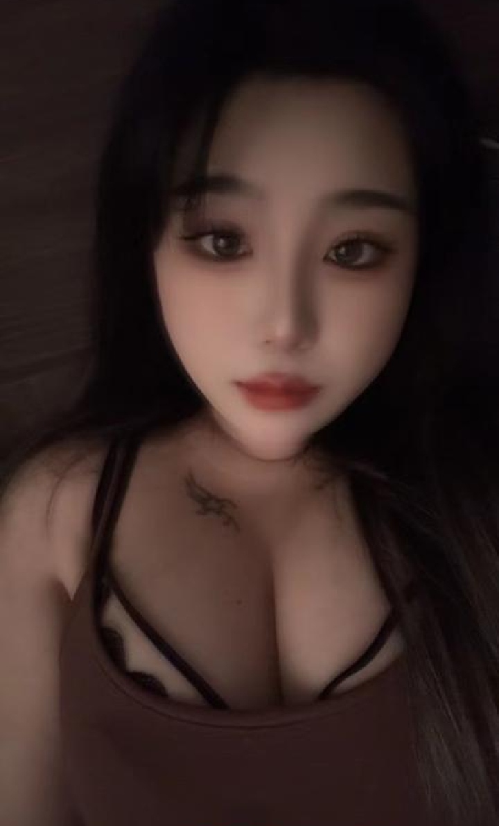 西湖区娇小丰满甜妹