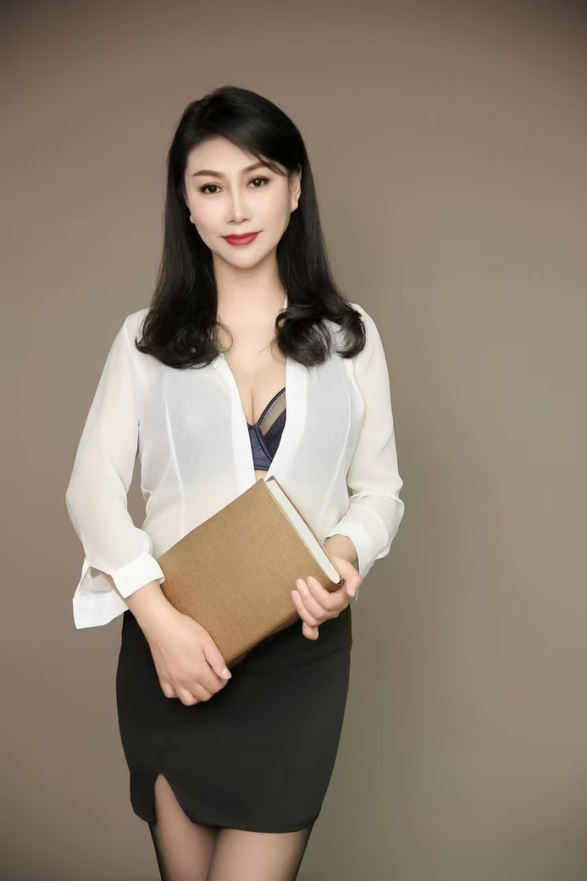 丰台美艳御姐小草