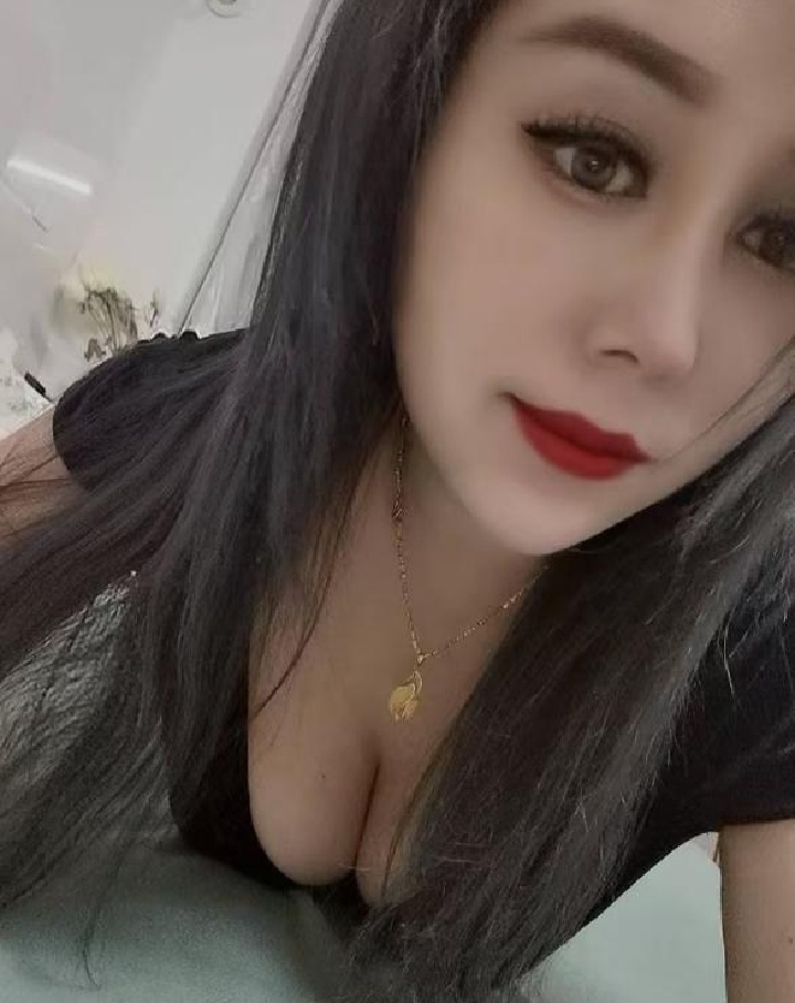 白云风情大奶少妇