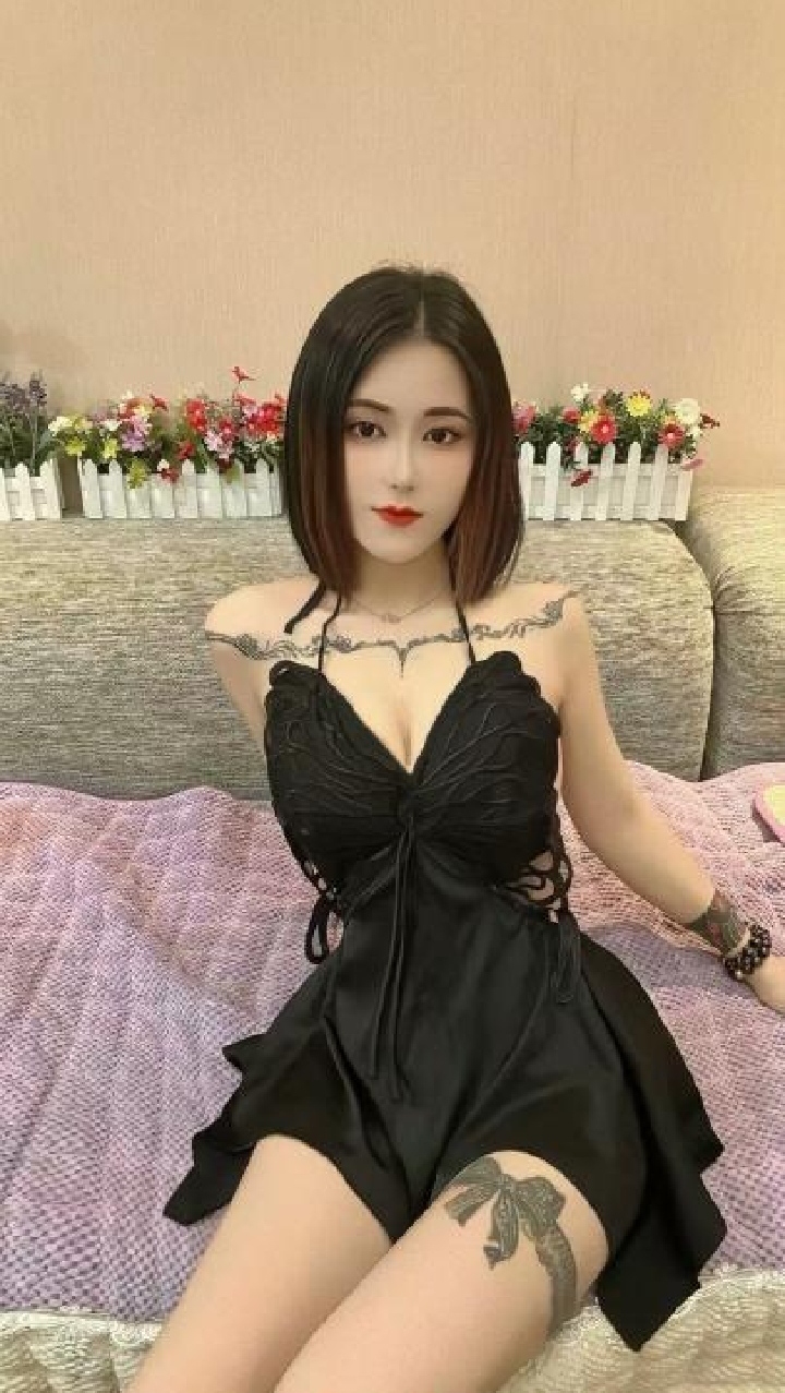 拱墅前凸后翘性感小妖