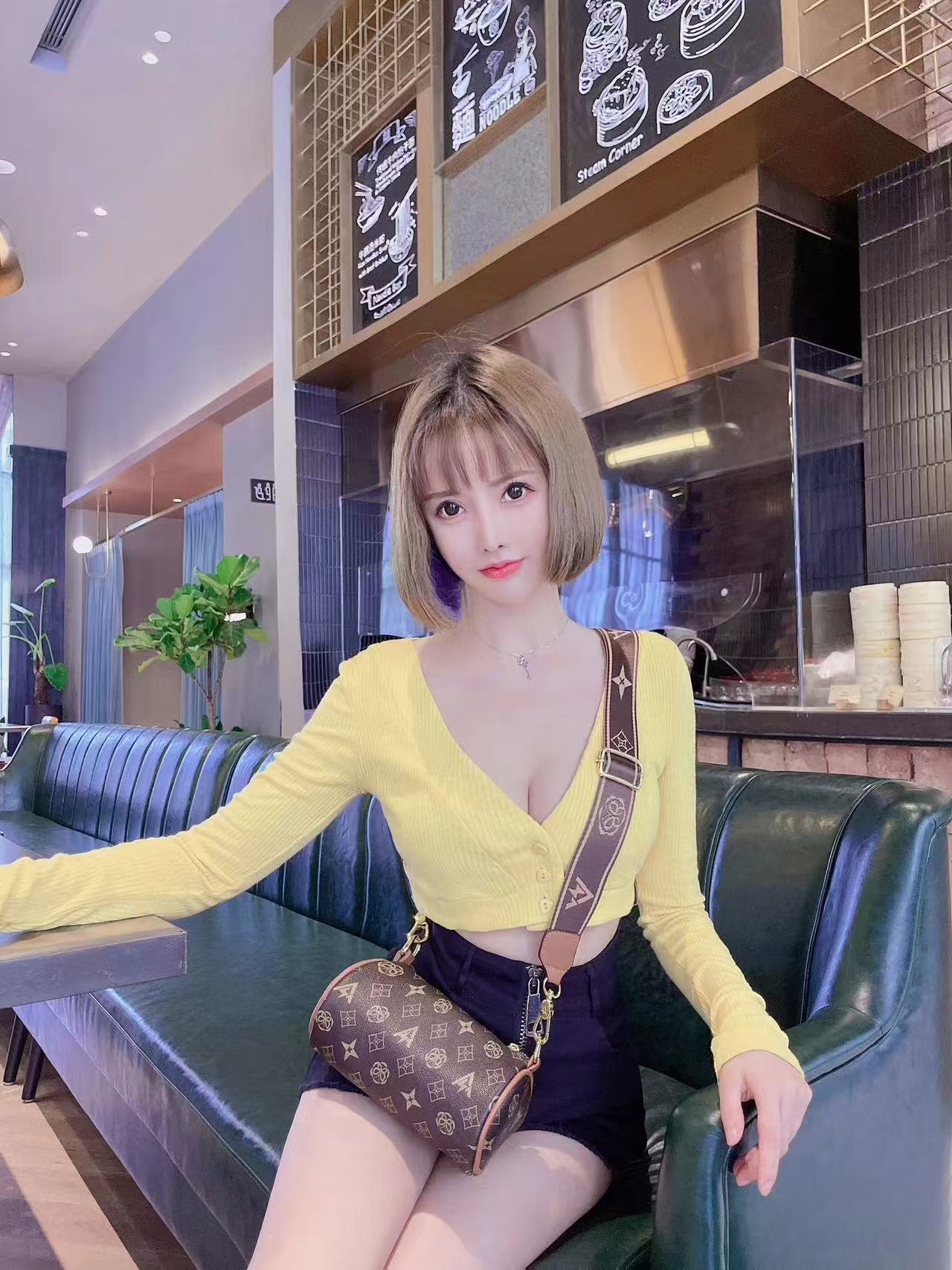 清纯短发欲女苏米