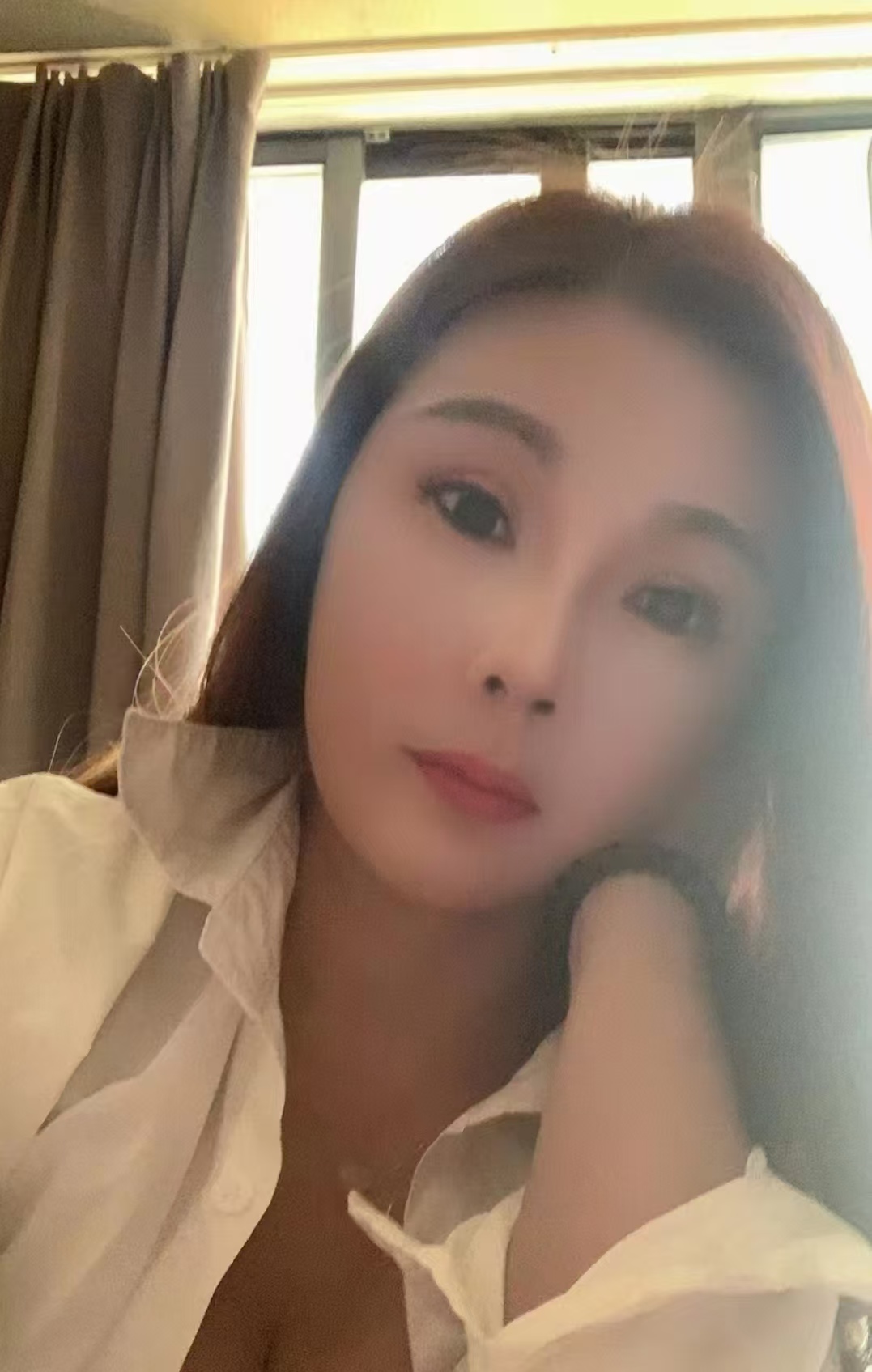 南星桥纯欲少妇鹤顶红