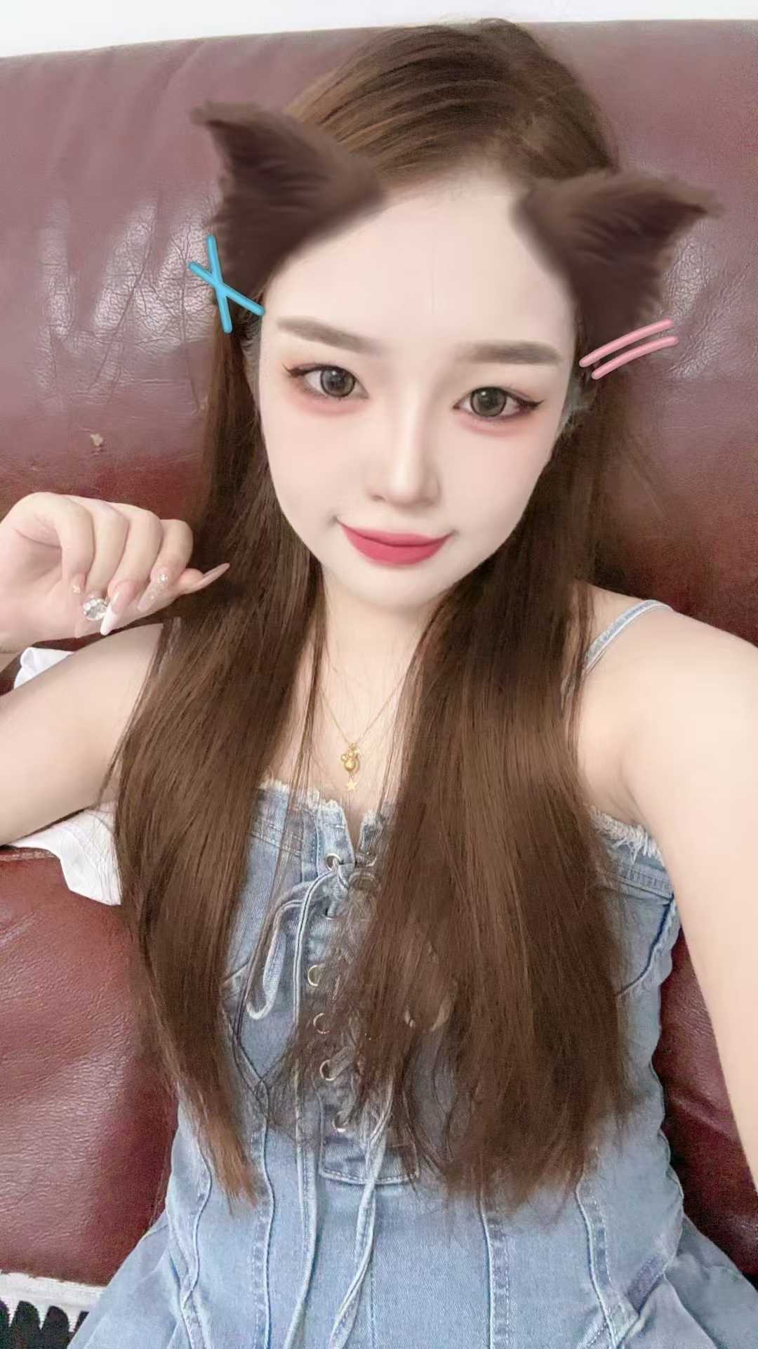 越秀白嫩甜美嫩妞湫湫