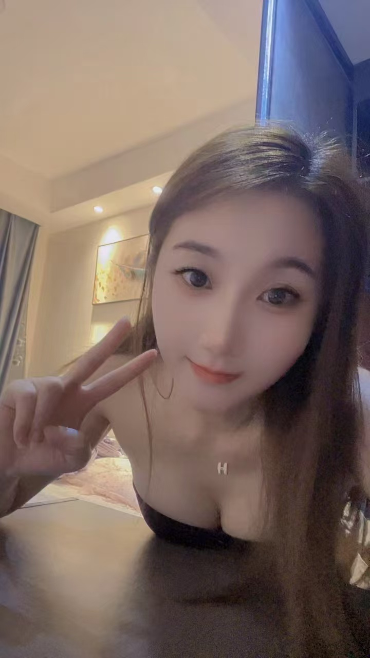 开发区撩人甜妹画眉