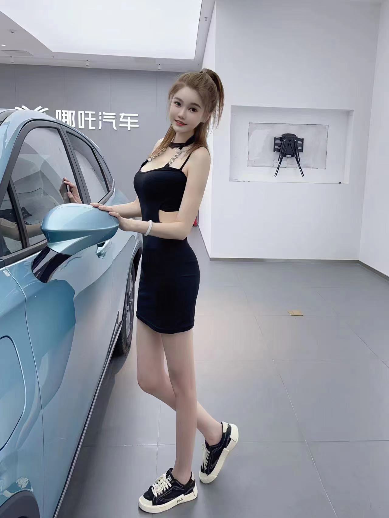 丝足sm大长腿，高颜值