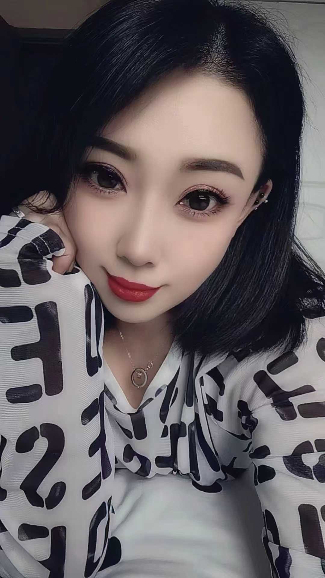 包河区短发御姐宝儿