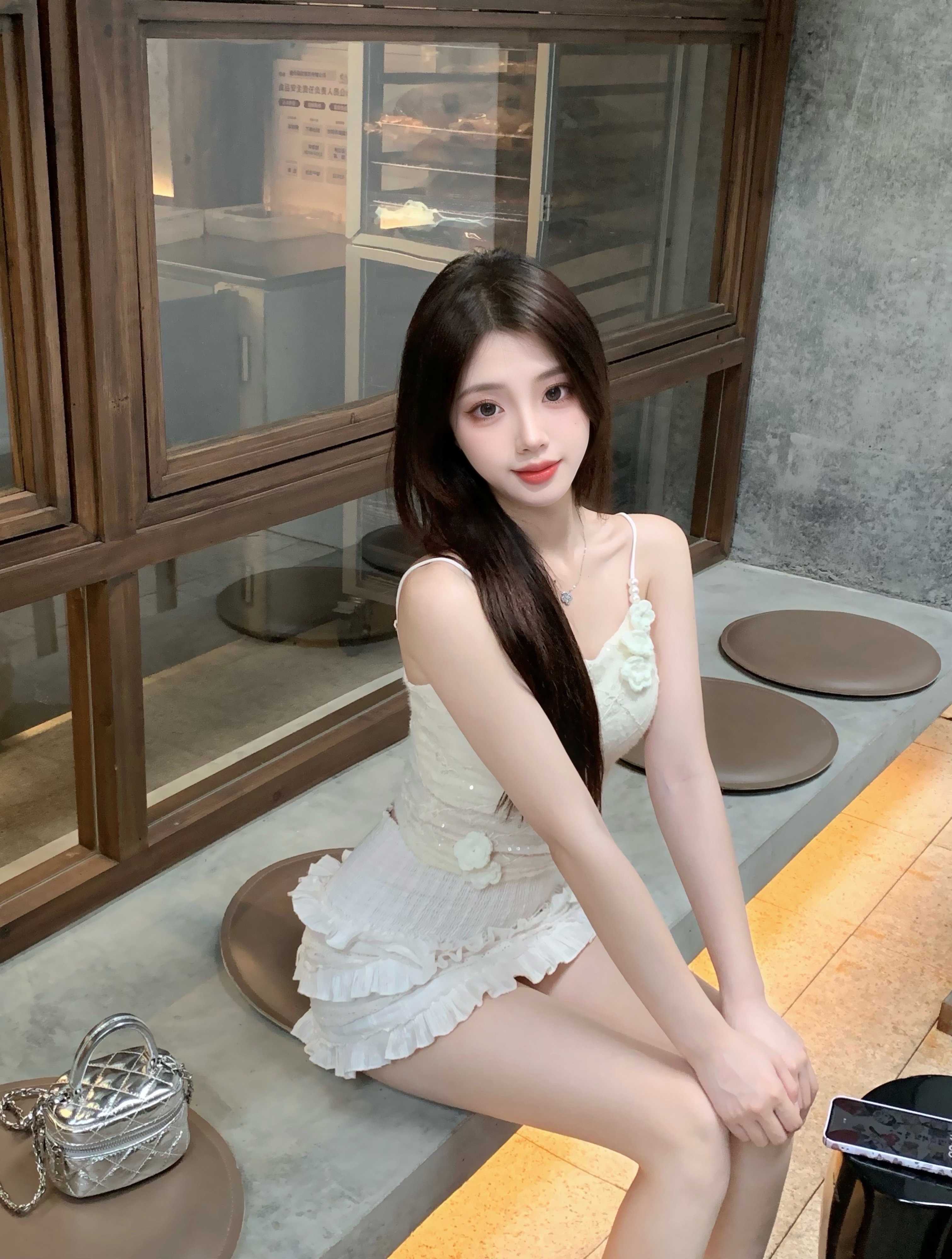 闵行丰满勾人嫩妹诗琪