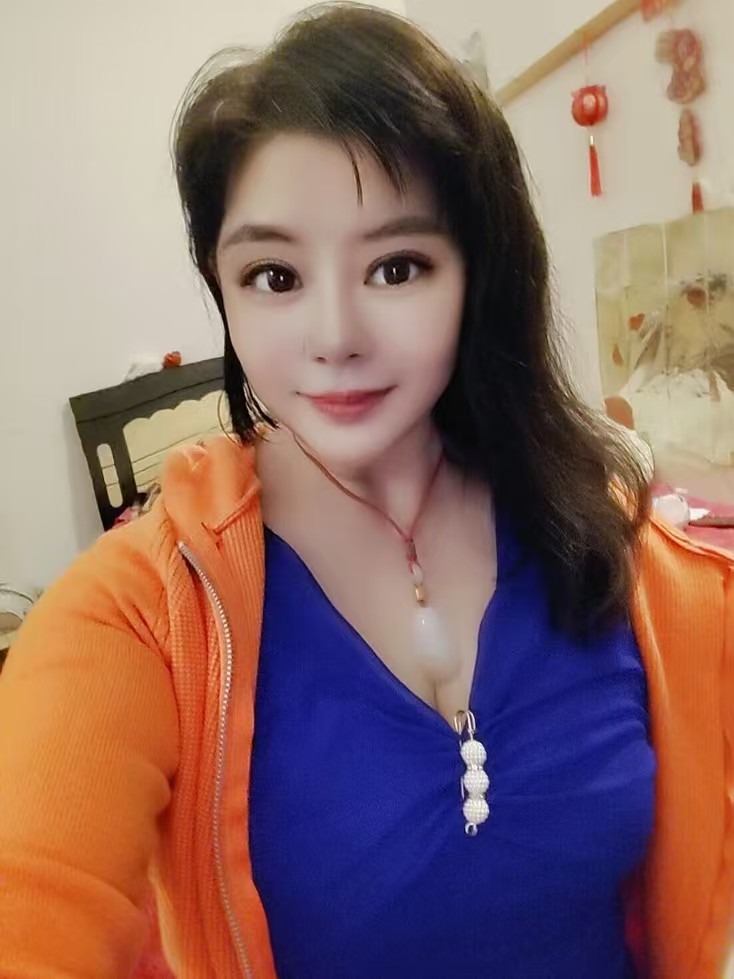 龙湖区丰满妩媚少妇花开