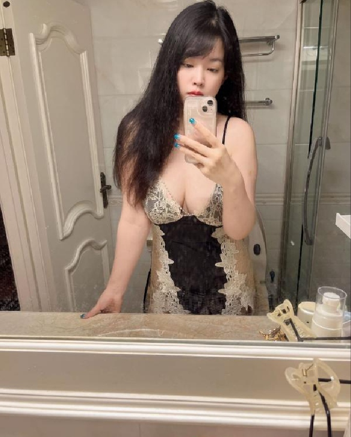 雨花肉欲大咪咪辣妹