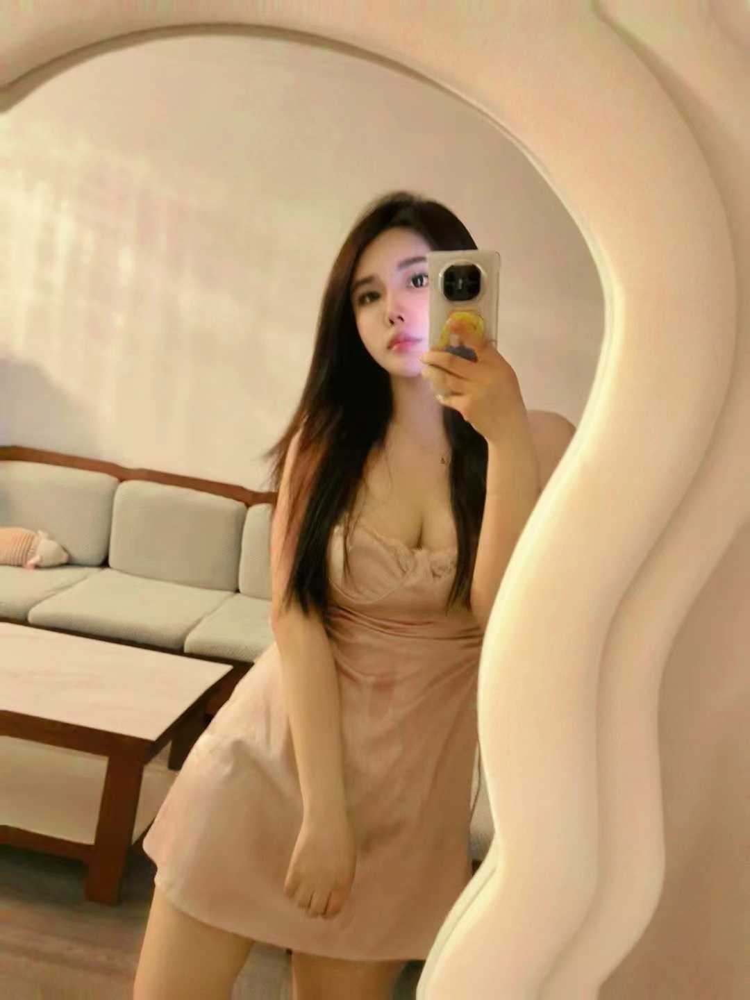 江宁大白软嫩妹cc