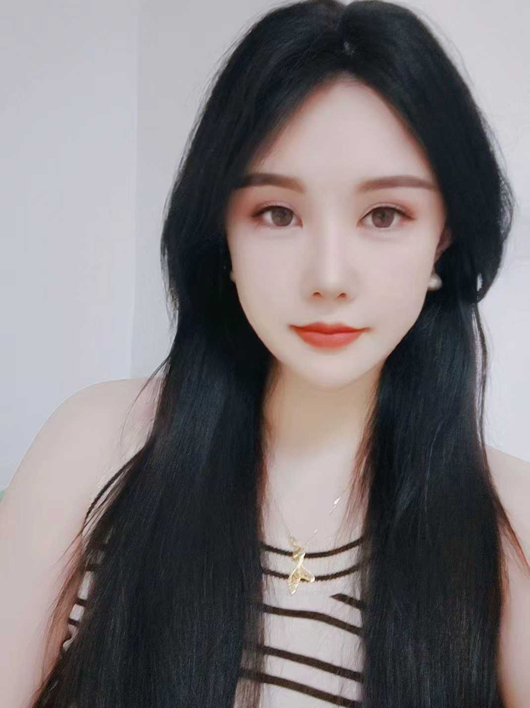 武昌白嫩纯欲嫩妹小北鼻