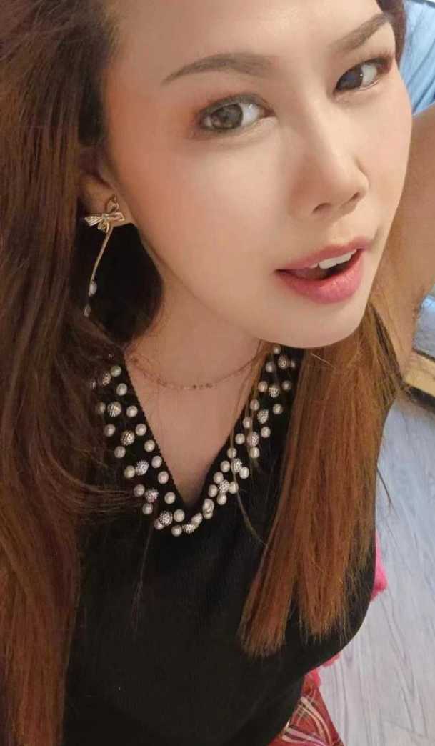 杉杉，服务型的丰满