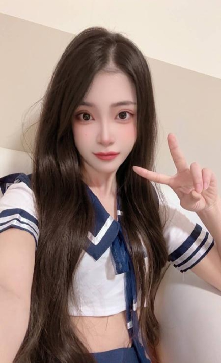 闵行制服小欲女叶婉儿