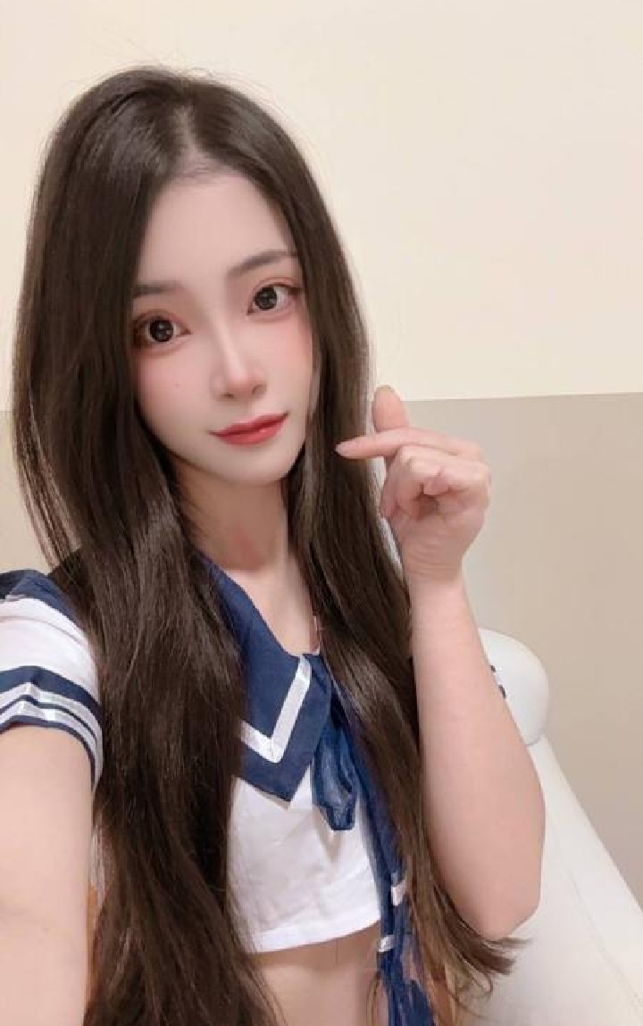 闵行制服小欲女叶婉儿