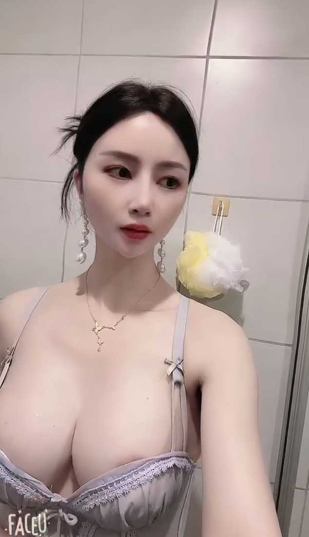 性感劲爆身材叫声迷人