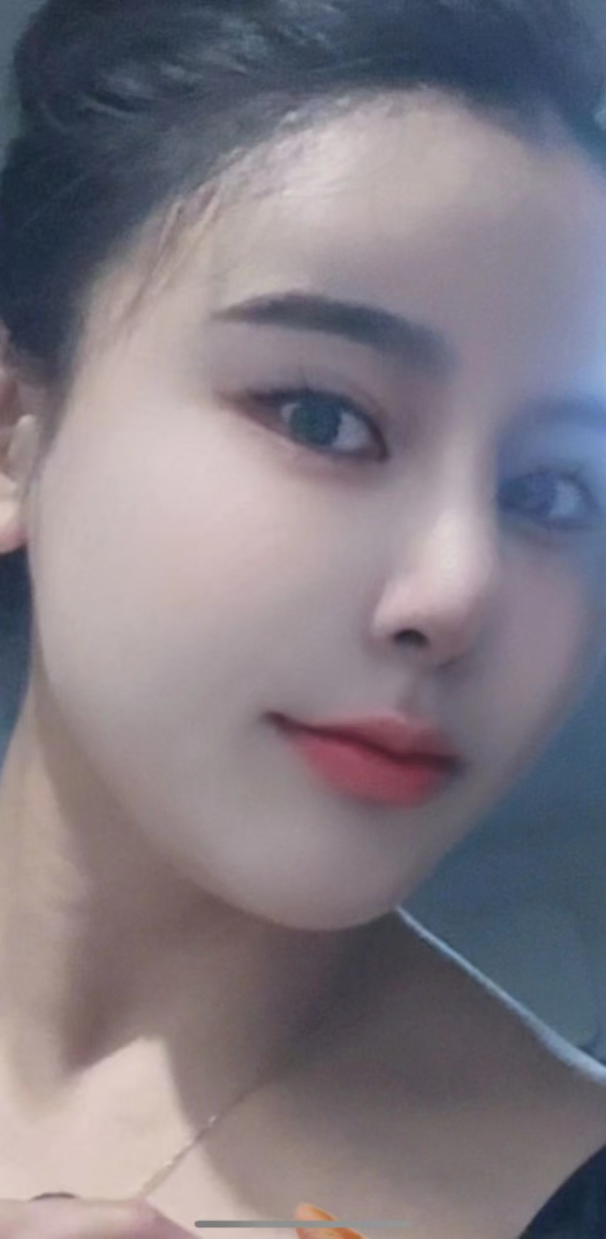 光明白嫩辣妹默儿