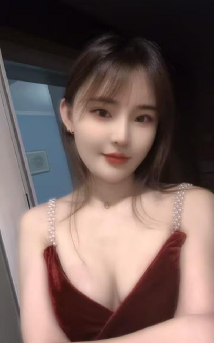 萧山诱人小少妇