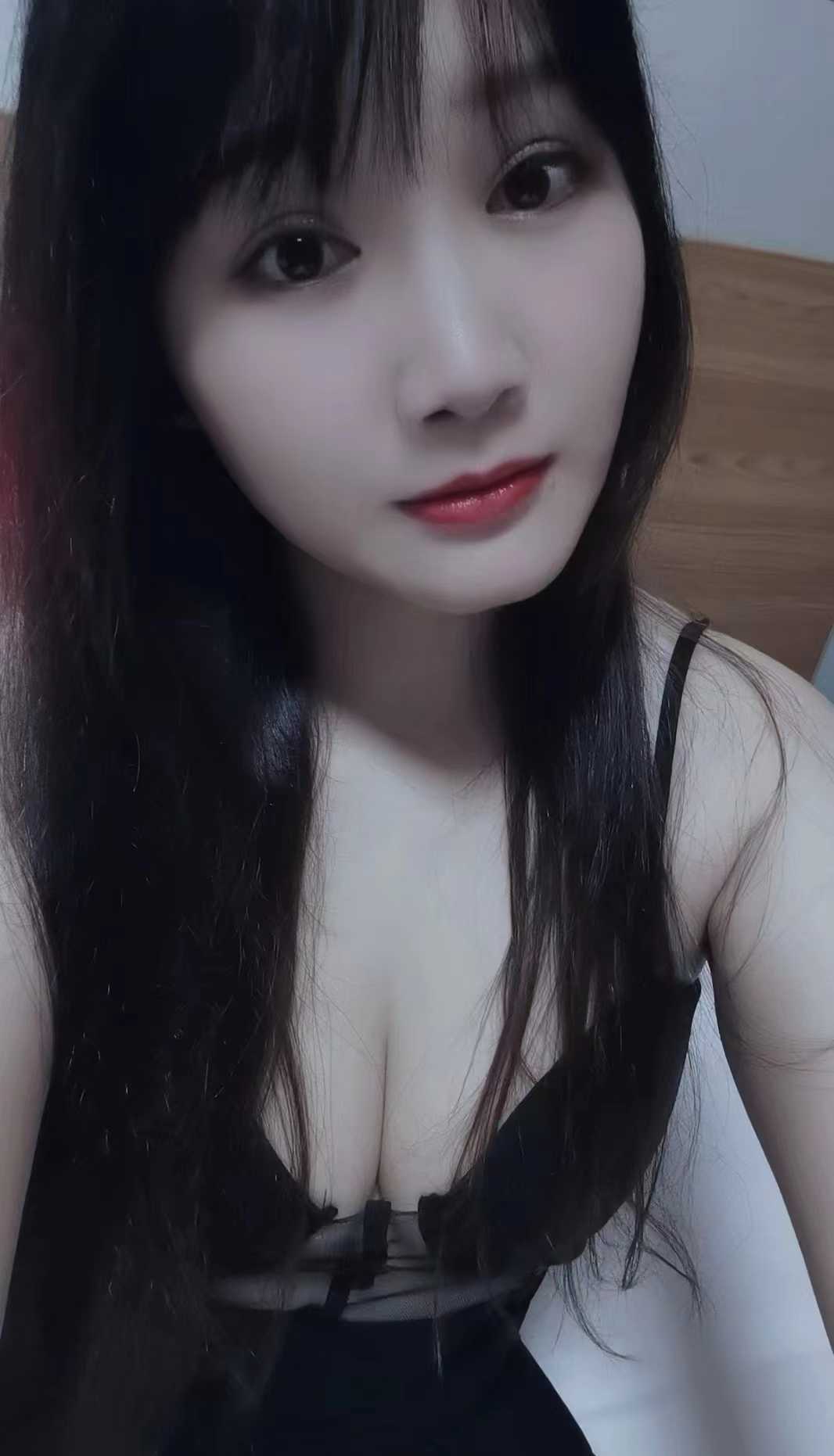 试驾蜀山丰满眼镜辣妹