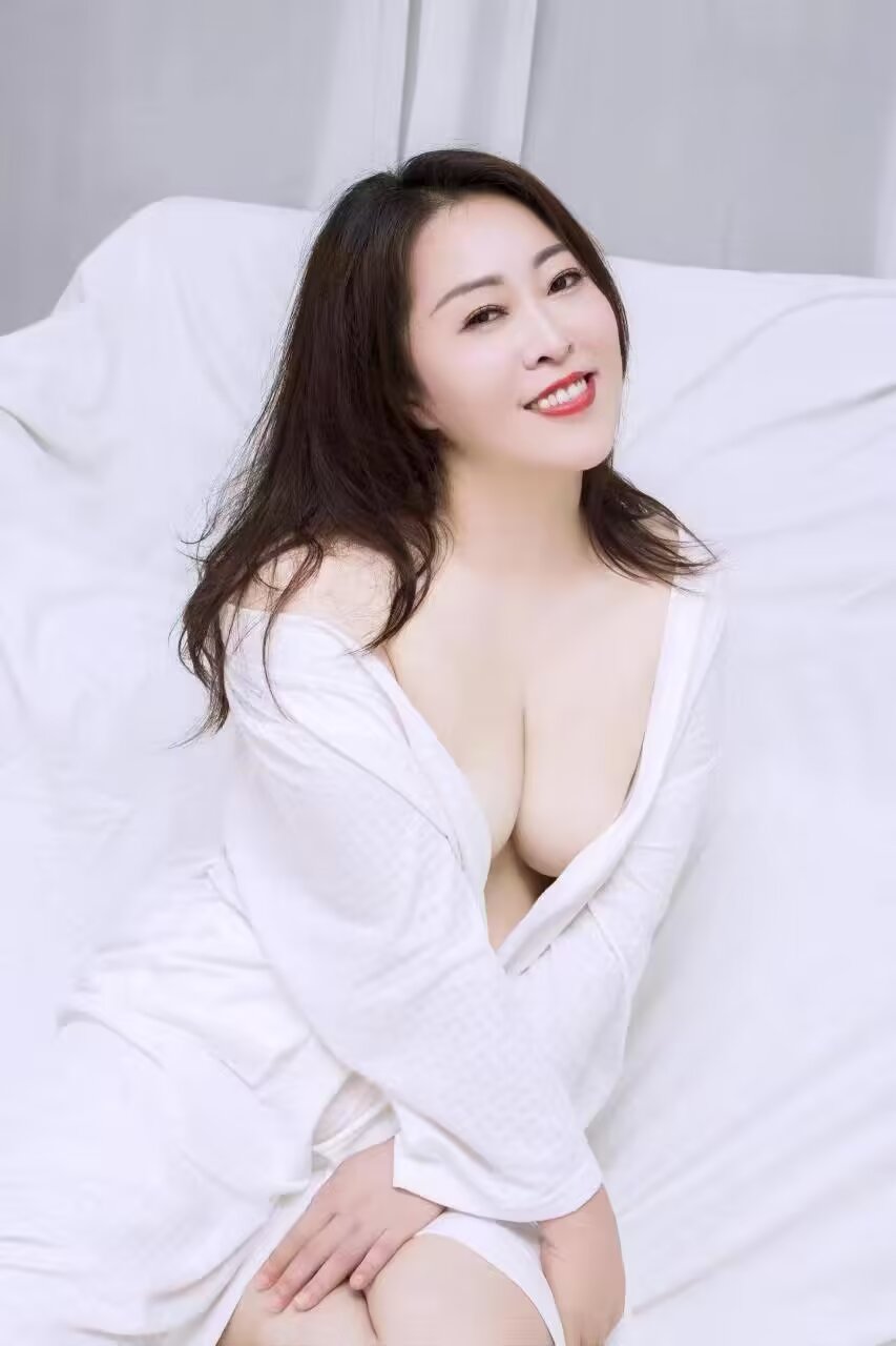 宝安中医院附近胸霸