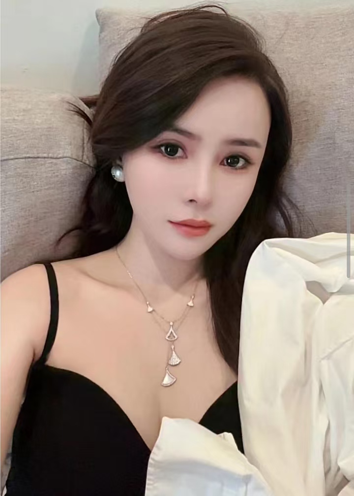 罗湖大胸异域风小姐姐七七