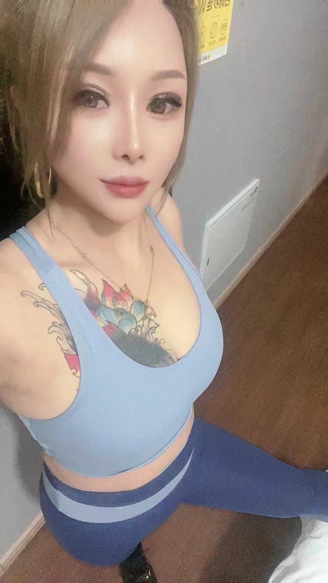 历城区热辣纹身小姐姐雪儿