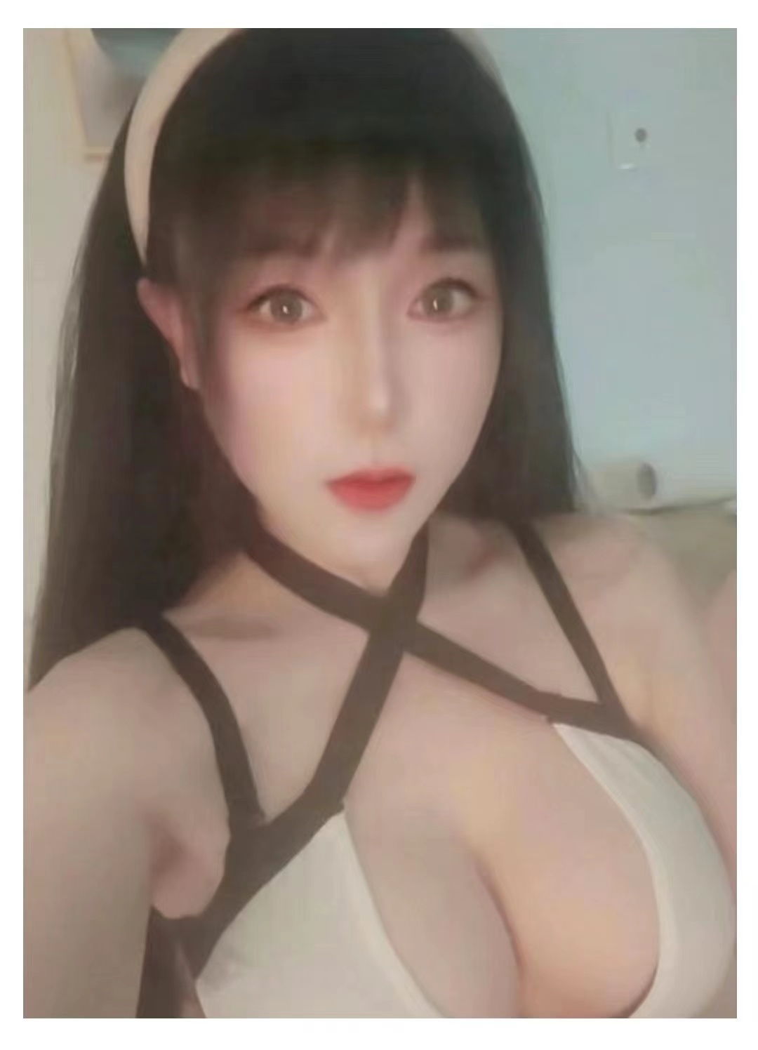 建邺热辣丰满粉红女郎