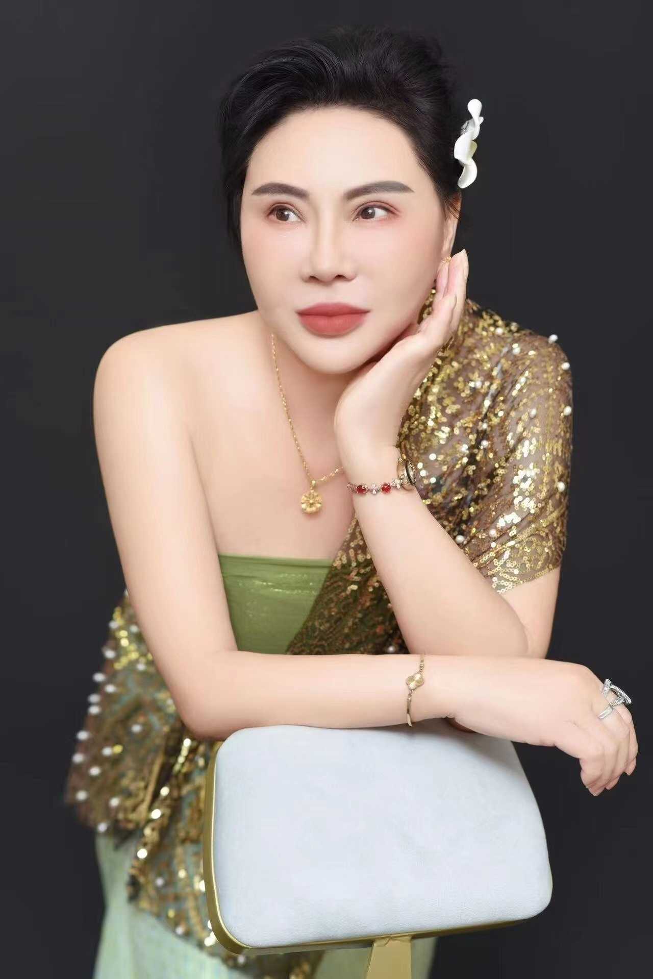 寮步热辣丰满欲望少妇