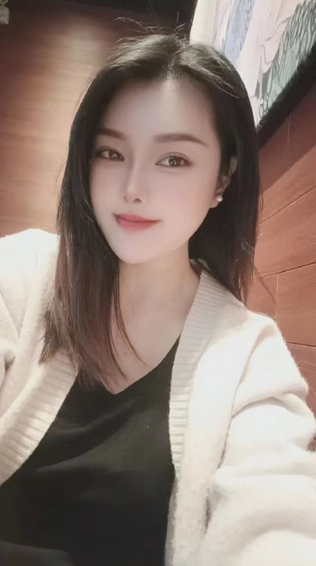 蜀山丰润大奶妞嘟嘟